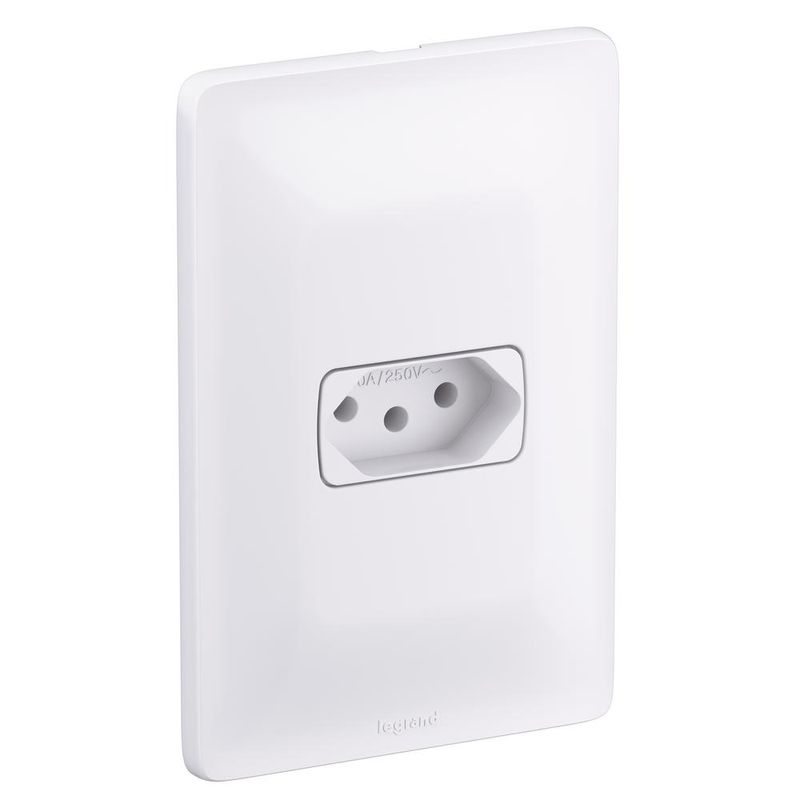 Conjunto-de-Tomada-de-Energia-com-Placa-10A-Branca-Pial-Legrand