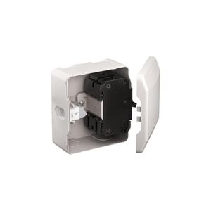 Conjunto Arstop De Sobrepor Disjuntor Unip Com Tomada 2P+T 20A  Pial