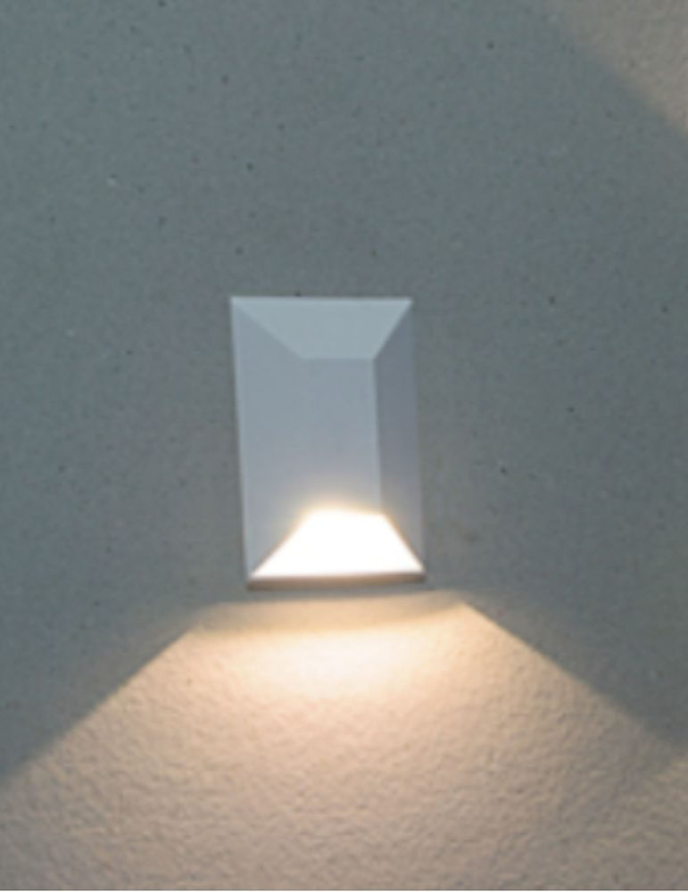 Beacon-Onix-Vertical-Led-Art-625548