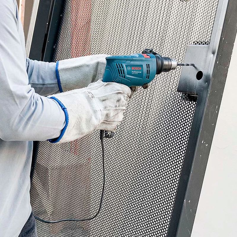 Furadeira-de-Impacto-550W-GSB-com-14-Acessorios-Bosch